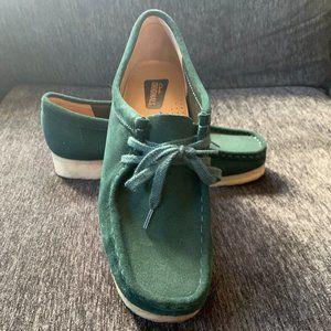Clarks Originals Wallabee Dark Green Suede loafer 9.5